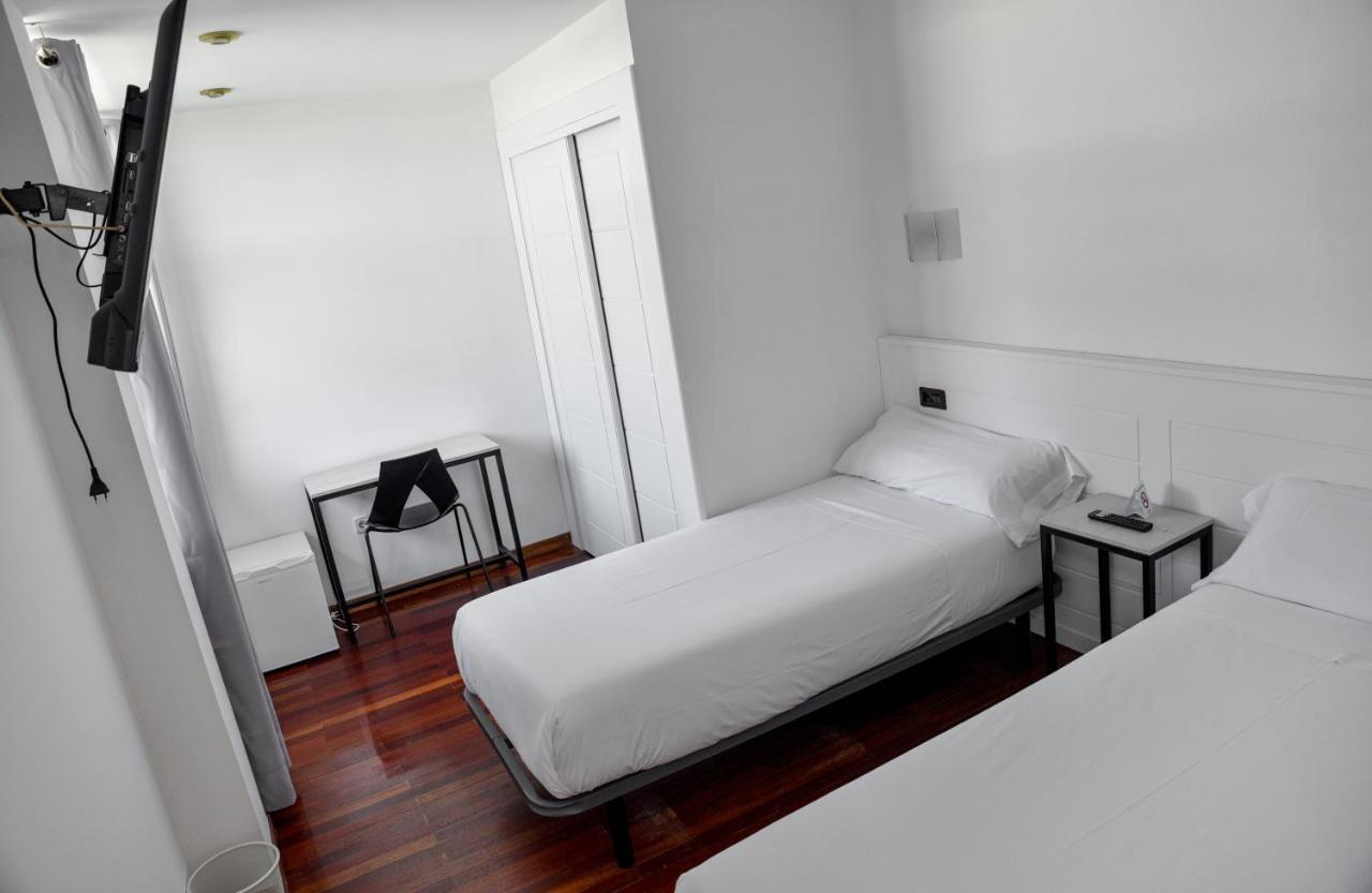 Hotel Chips Ferrol Нарон Екстер'єр фото
